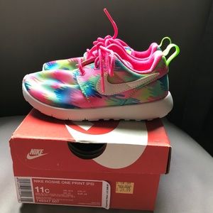 Girls Nike Roshe run